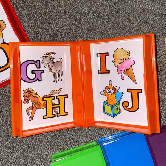 Vintage 1987 Tuppertoys Bookworm ABC Alphabet Nesting Books Kids Toy Complete - Picture 9 of 13